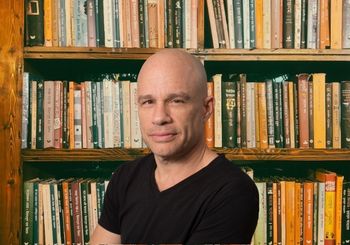 ספרות ילדים למבוגרים בלבד